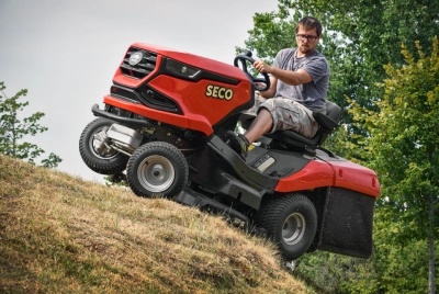 Jak vybrat zahradní traktor na rovinu i na kopec